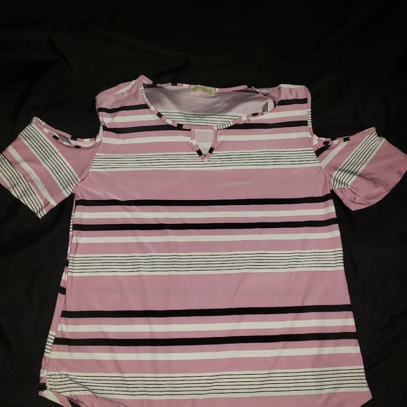 Hollow Out Shoulder Tops - Picture 2 of 2